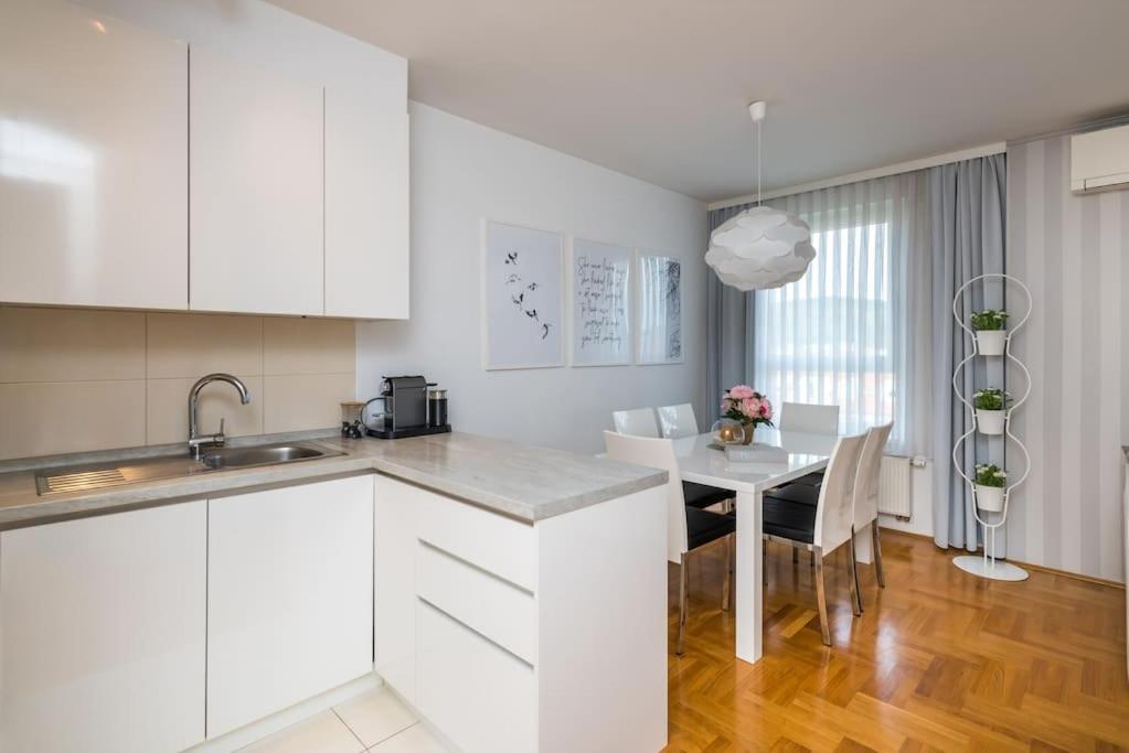 Luxury Cozy Apartment Mila Zagreb Exterior photo